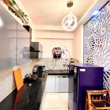 Airport Bliss Apartment+Balcony & Netflix + Prime ชัยปุระ ภายนอก รูปภาพ